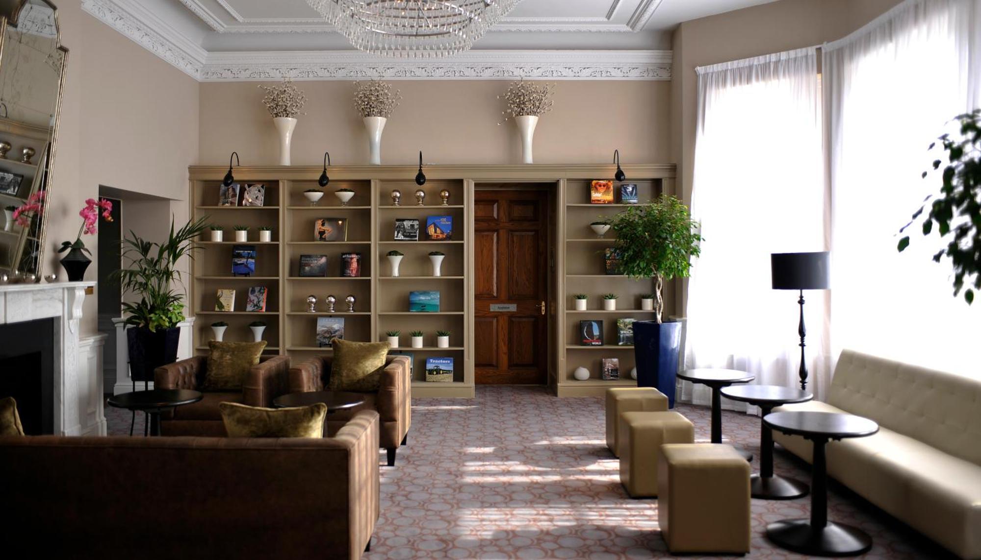 De Vere Cranage Estate Holmes Chapel