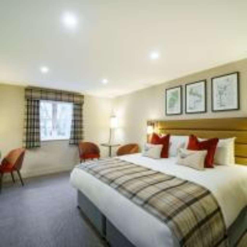 De Vere Cranage Estate Hotel 4*