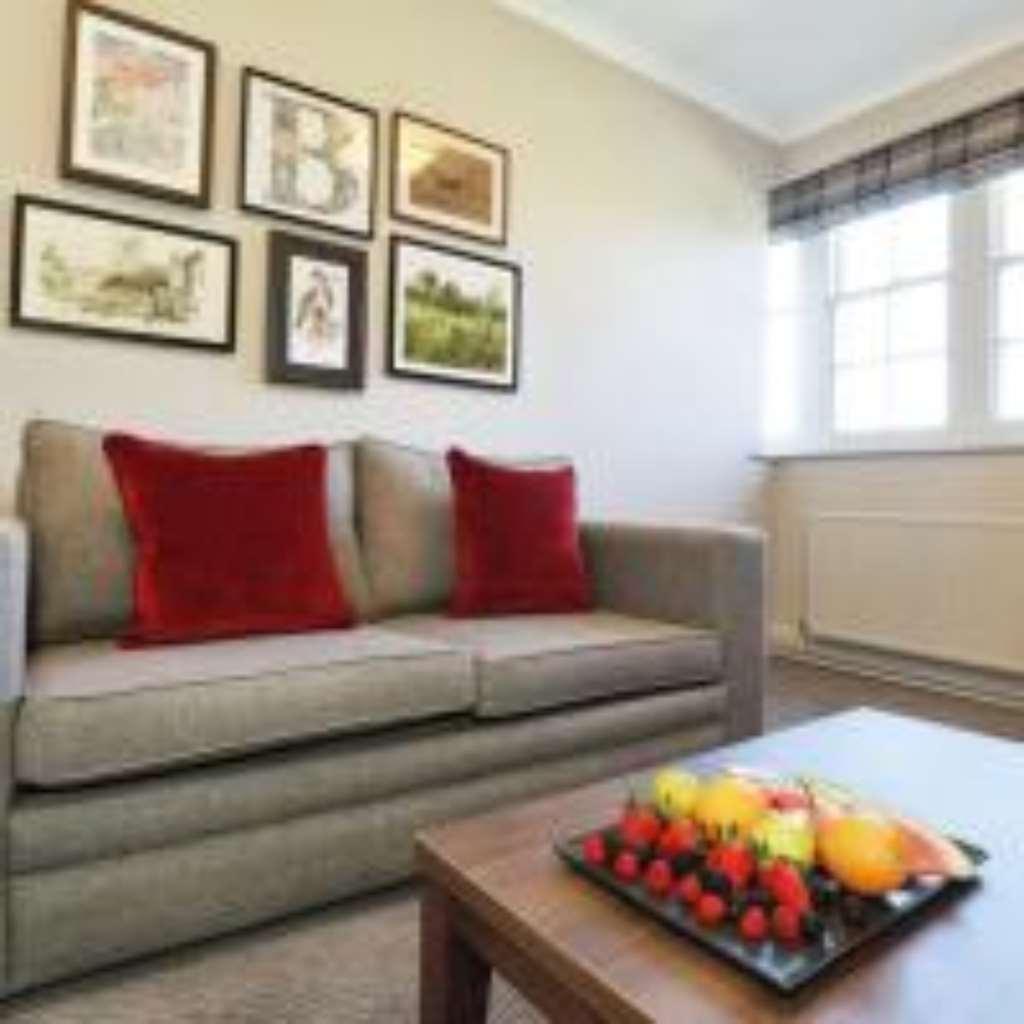 De Vere Cranage Estate Holmes Chapel